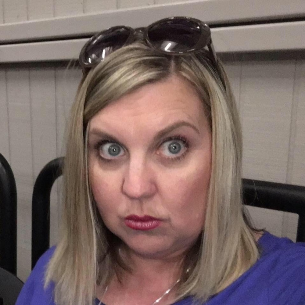 Meet your Posher, Laura